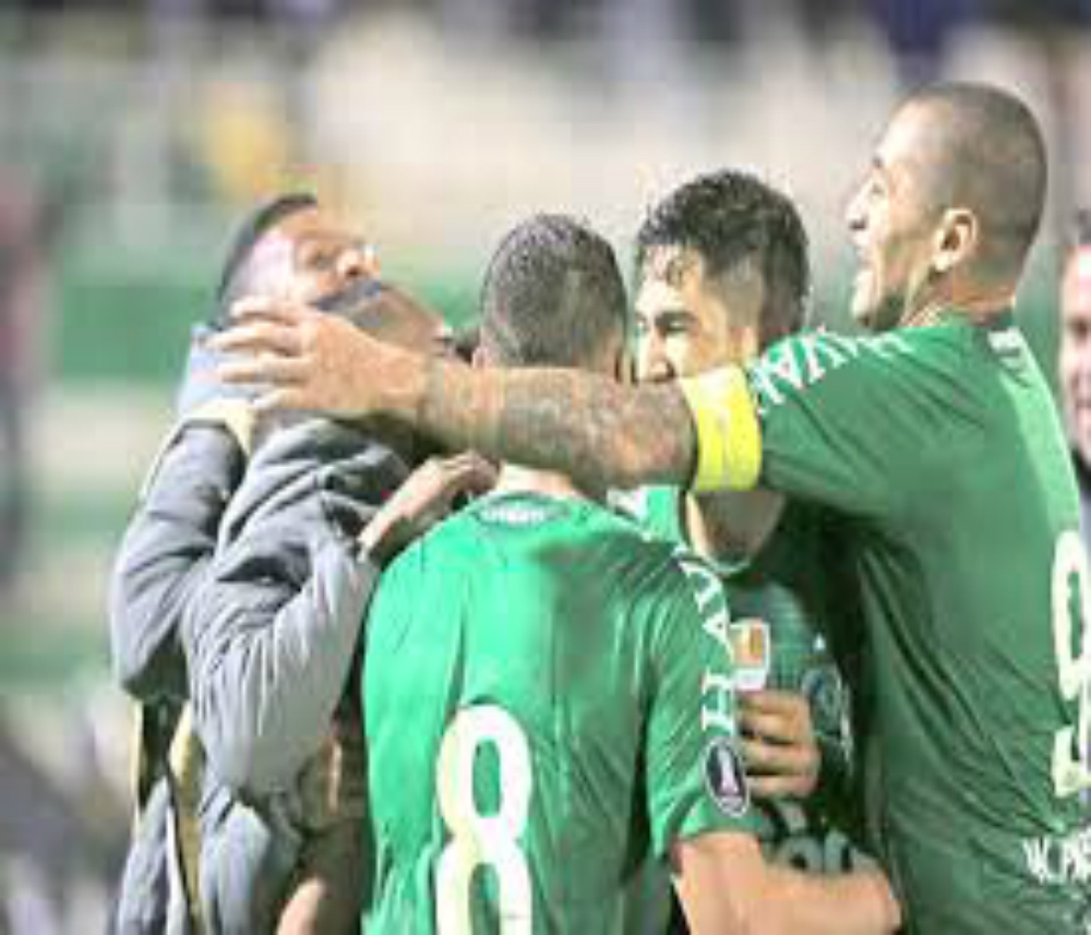 Jogadores da Chapecoense comemoram a classificação heroica nos penaltis (Google Imagens)