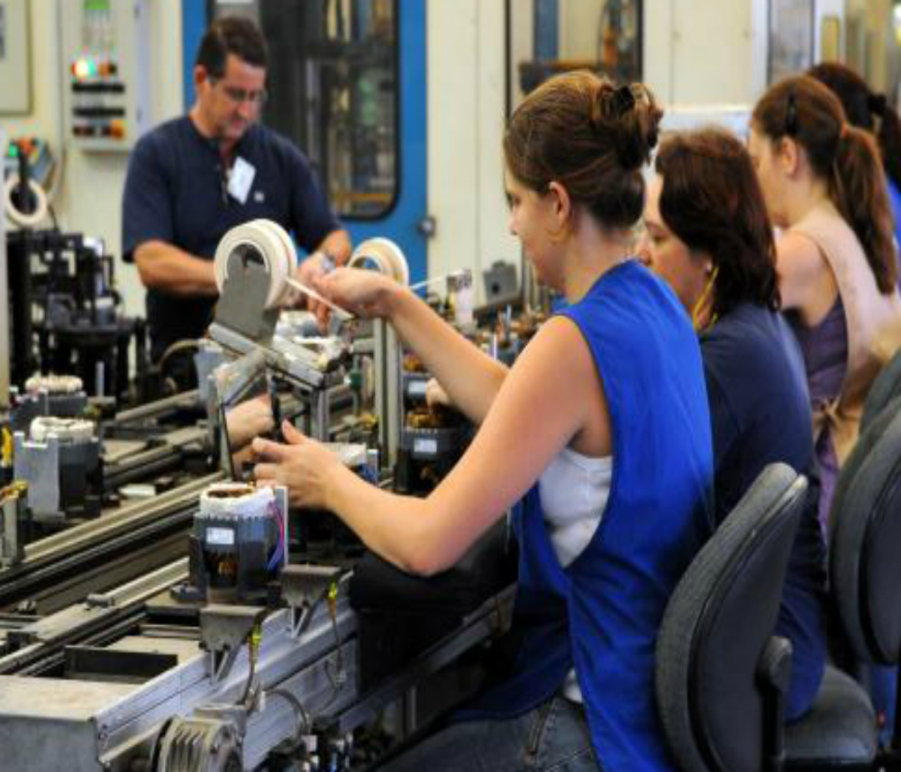 Produção industrial teve no primeiro semestre expansão de 0,5%, o melhor resultado para os seis primeiros meses desde os 3% de 2003  (Foto: Agência Brasil)