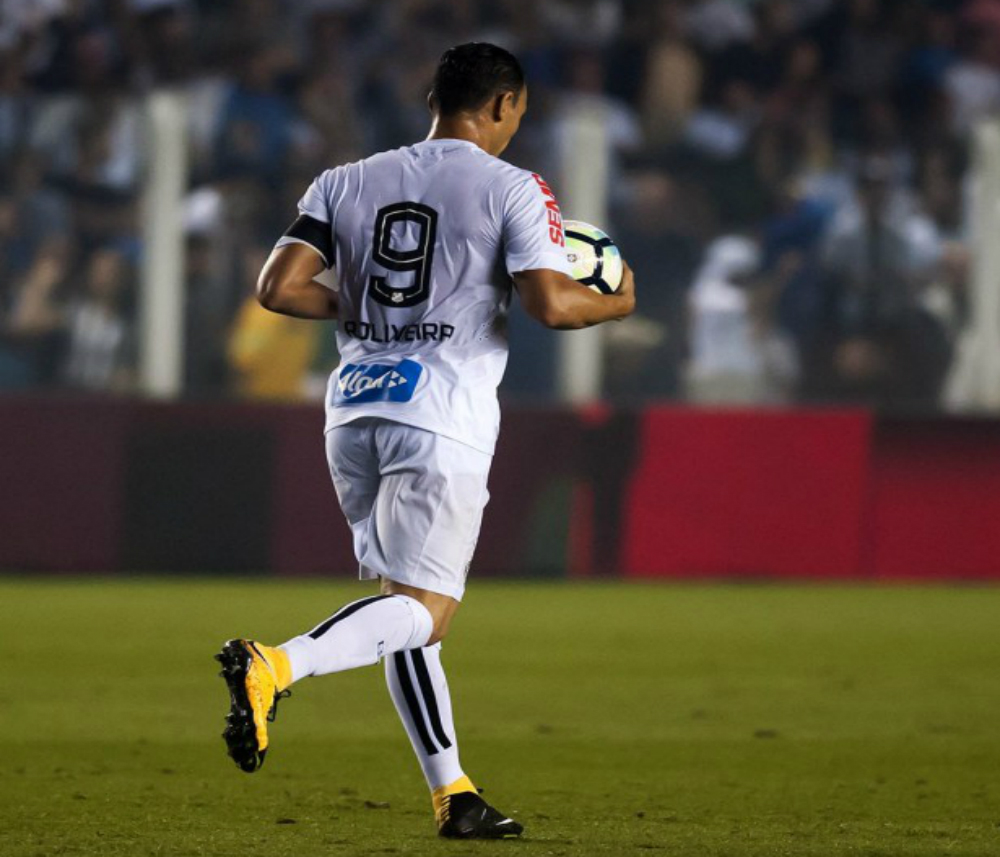 Com cinco gols na etapa final, Santos e Flamengo protagonizaram um duelo eletrizante no Pacaembu (Créditos: Ivan Storti / Santos FC)