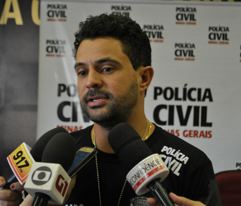 Delegado Marcus Vinicius Lobo durante coletiva de imprensa (Divulgação/PCMG)