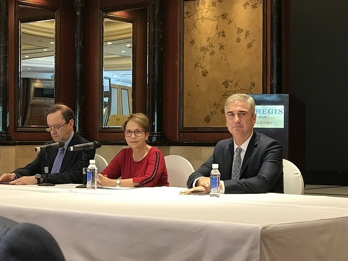 Reunião na Administração Geral de Aduanas da China.