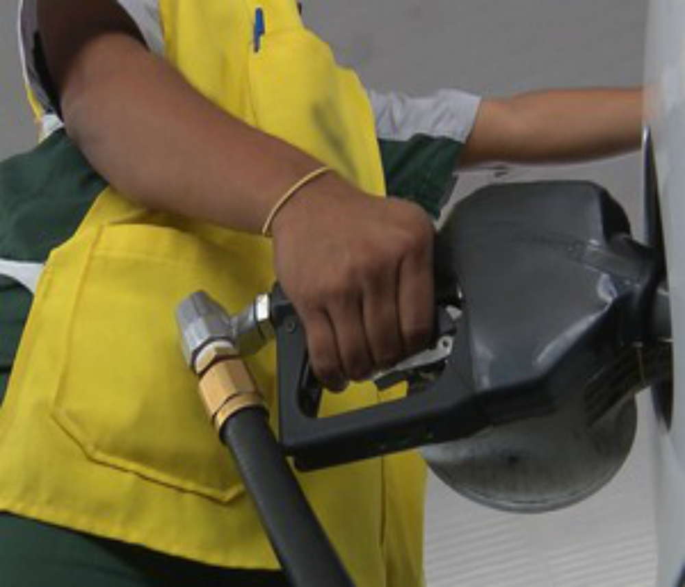 O preço máximo registrado para o Etanol Comum foi de R$ 3,19, e de R$ 4,39 para a Gasolina Comum (Reprodução/Google Imagens)