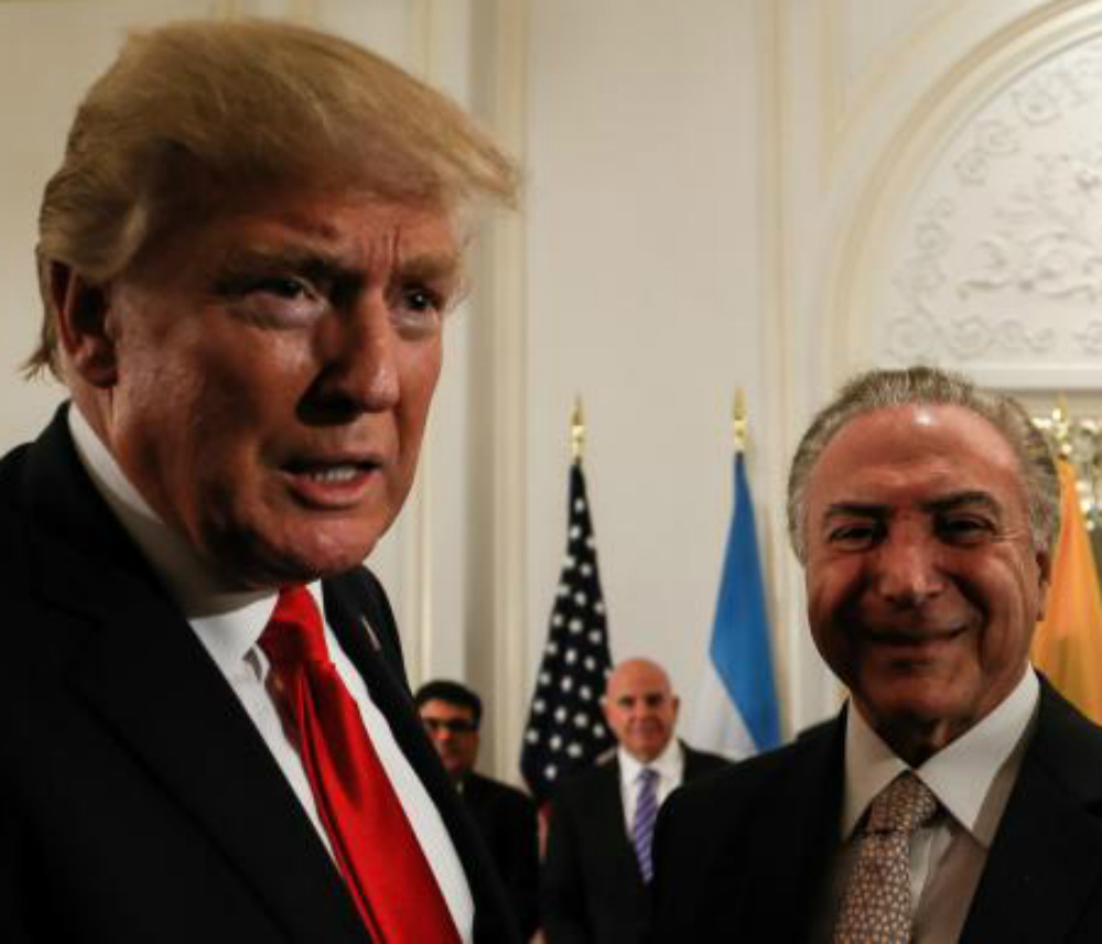 Os presidentes dos Estados Unidos da América, Donald Trump, e do Brasil, Michel Temer, durante jantar de trabalho oferecido pelo presidente americano (Beto Barata/PR)