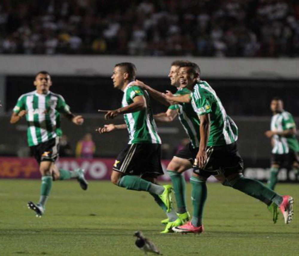 Alviverde faz 2 a 1 no time do Morumbi e soma três pontos essenciais no momento do Campeonato Brasileiro (Foto: Site Oficial do Coritiba)