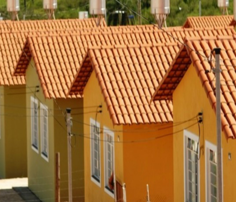 Casas receberão aquecedores solares de água (Divulgação/Cemig)