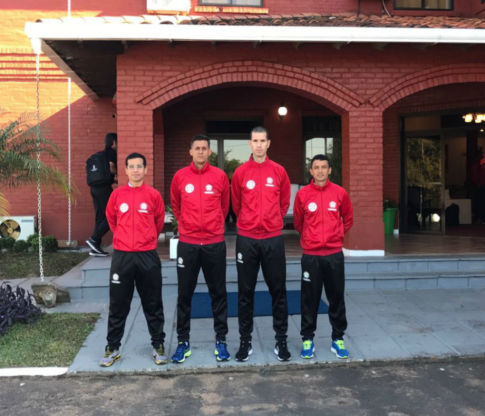 O curso é realizado em parceria com a Associação Paraguaia de Futebol (APF) e aulas vão até o próximo sábado (19).  (Créditos: CBF / Divulgação)